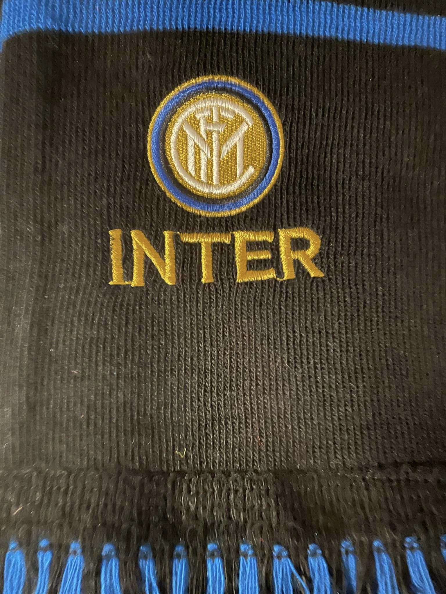 Inter t-shirts og polo's