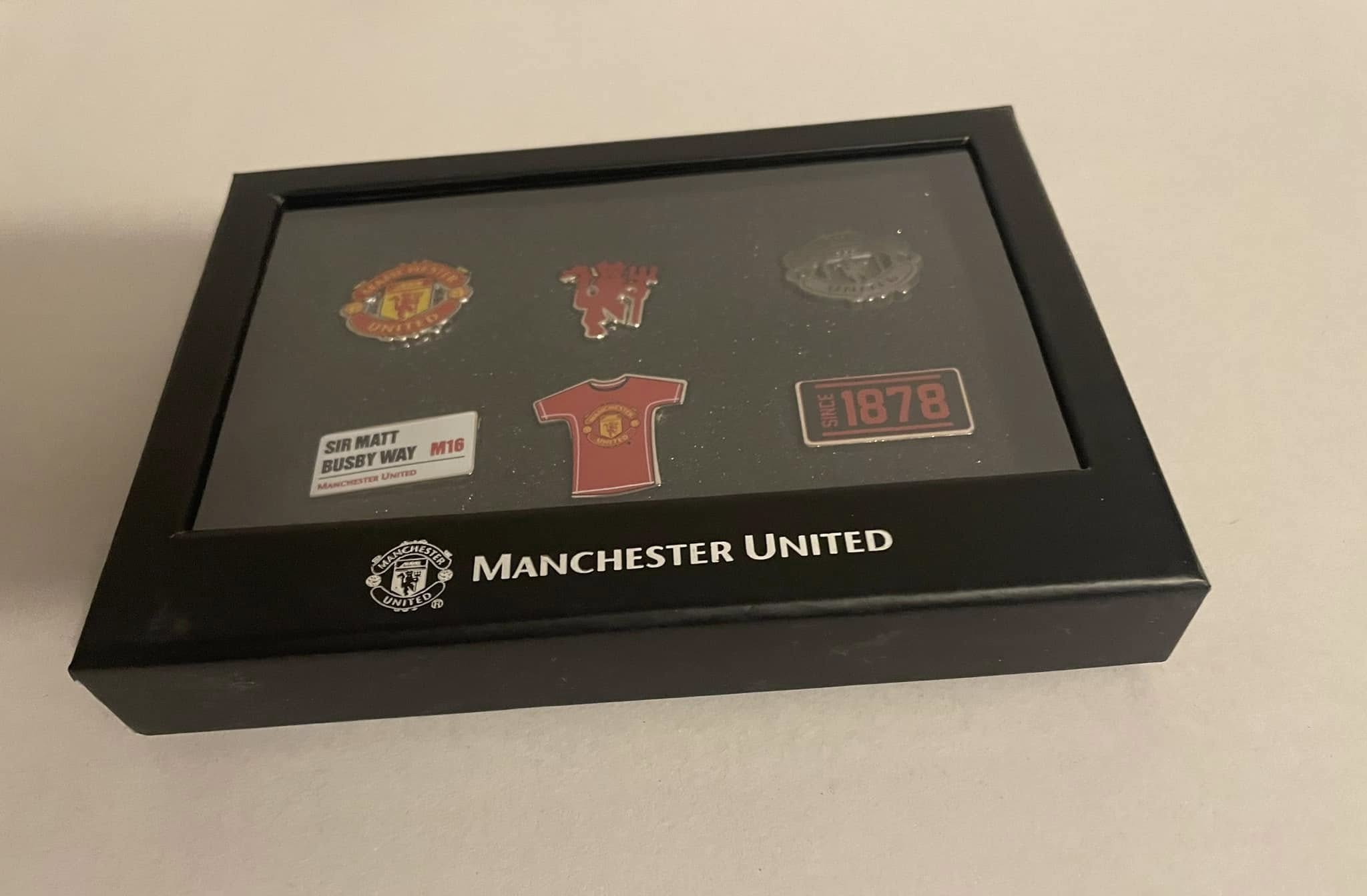 Manchester United Pins/badges og nøgleringe