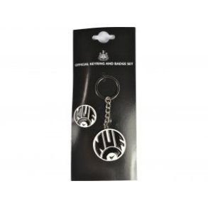 Newcastle pin/badge  Retro design NUFC + n�glering