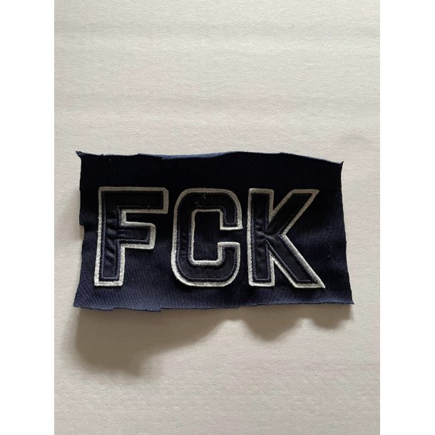 FCK broderet stofmrke ml: 6 x 14 cm.