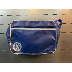 Chelsea skuldertaske bl mange detaljer/ god kvalitet