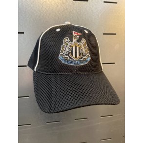 Newcastle Trucker cap / 100 % polyester / 